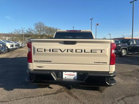 New 2026 Chevrolet Silverado 1500 Custom Trail Boss w/ Turbomax Blackout Package image 4
