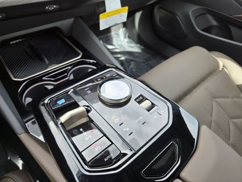 New 2026 BMW i5 eDrive40 w/ Premium Package image 23