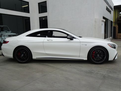 Used 2018 Mercedes-Benz S 63 AMG 4MATIC Coupe w/ Carbon Fiber Package image 8