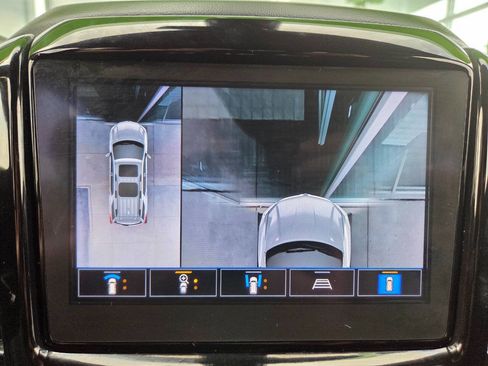 Used 2022 Chevrolet Traverse LT w/ Midnight/Sport Edition image 41