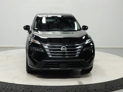 Used 2024 Nissan Rogue SV FWD image 3
