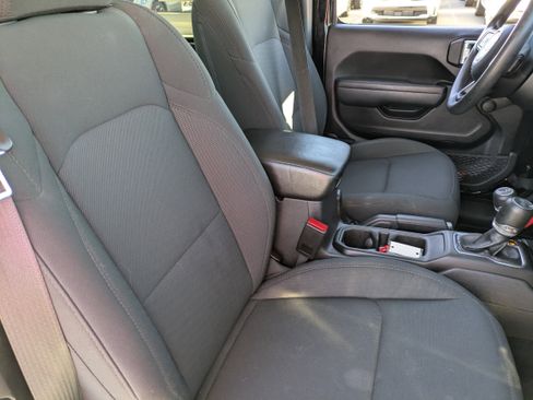 Used 2023 Jeep Wrangler Sport image 11