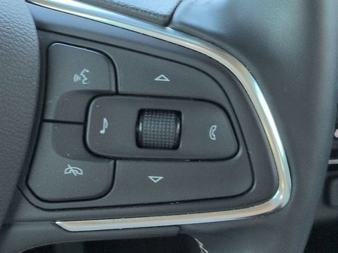 Used 2026 Buick Encore GX Avenir w/ Avenir Technology Package FWD image 26