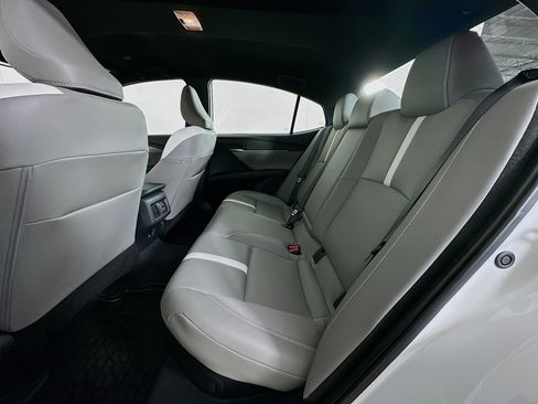 Used 2025 Toyota Camry SE image 26