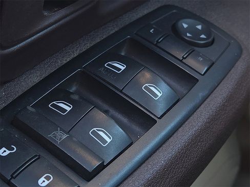 Used 2014 RAM 1500 Big Horn image 15