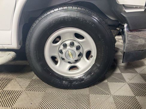 Certified 2024 Chevrolet Express 2500 Work Van w/ Driver Convenience Package image 22