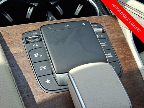 Used 2021 Mercedes-Benz GLE 350 4MATIC image 24
