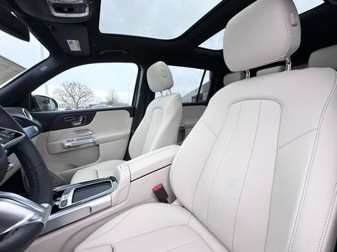 New 2026 Mercedes-Benz GLB 250 4MATIC image 22