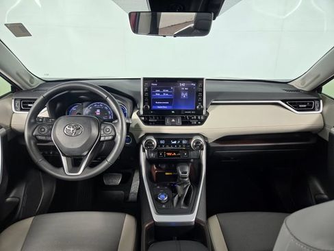 Used 2022 Toyota RAV4 Limited AWD/4WD image 27