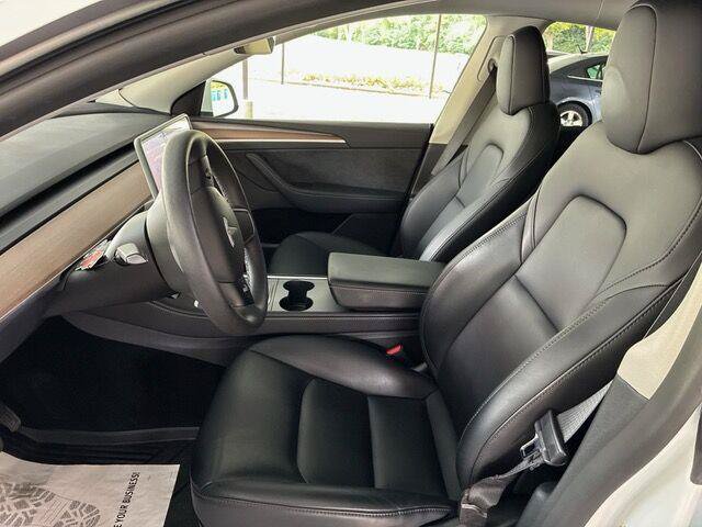 Used 2025 Tesla Model Y Long Range AWD/4WD image 4