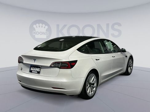 Used 2021 Tesla Model 3 Standard Range Plus image 7