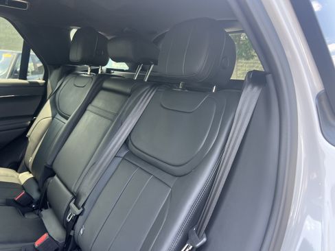 Certified 2025 Land Rover Range Rover Sport Dynamic SE AWD/4WD image 30