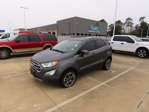 Used 2020 Ford EcoSport Titanium image 2