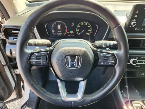 Certified 2024 Honda Pilot Touring image 9