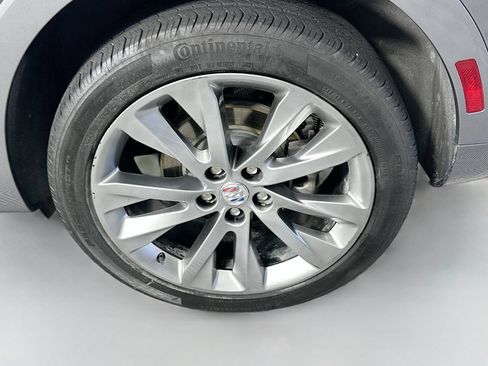 Used 2022 Buick Envision Avenir w/ Technology Package II FWD image 33