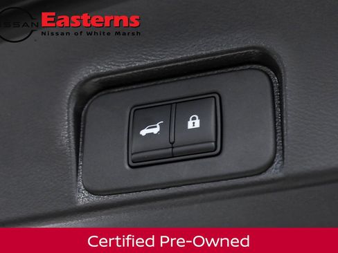 Used 2023 Nissan Rogue SL w/ SL Premium Package image 30