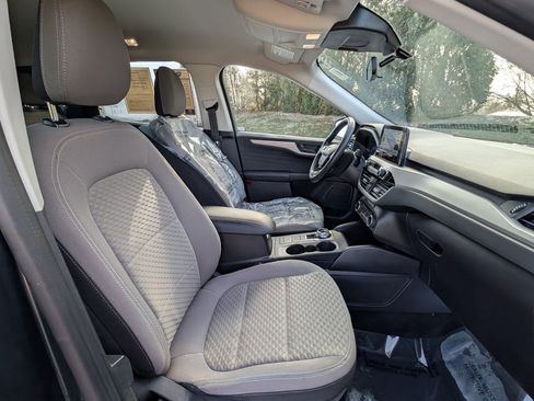Used 2022 Ford Escape SE w/ Convenience Package image 11