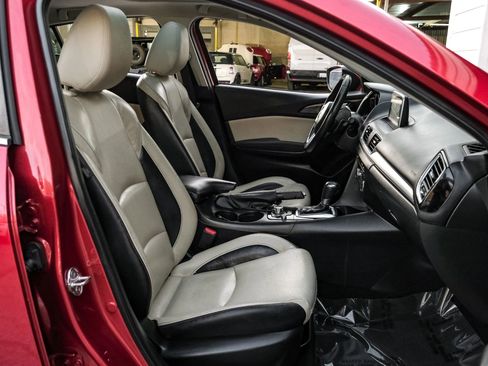 Used 2016 MAZDA MAZDA3 s Grand Touring image 35