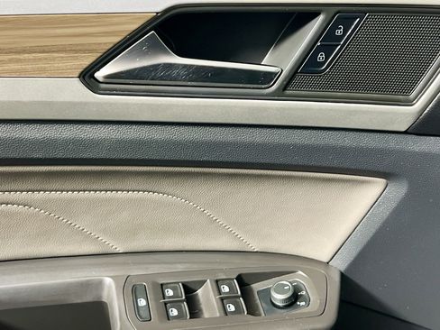 Used 2022 Volkswagen Atlas SEL image 15