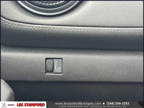 Used 2023 Chevrolet Colorado LT w/ LT Convenience Package II AWD/4WD image 26