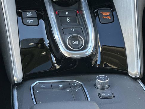 Certified 2025 Acura TLX w/ Technology Package image 24