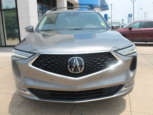 Used 2023 Acura MDX SH-AWD w/ Advance Package image 2