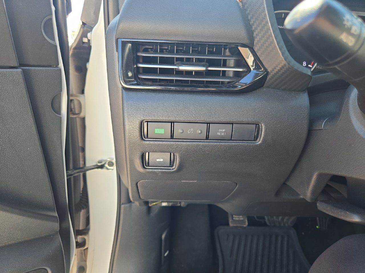 Used 2023 Nissan Sentra SR FWD image 16