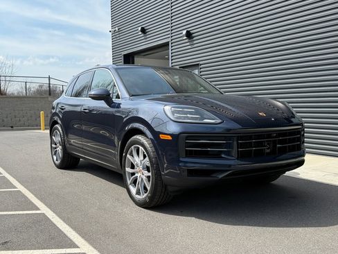 New 2026 Porsche Cayenne image 9