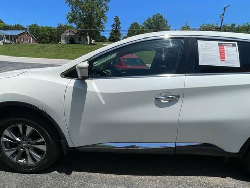 Used 2018 Nissan Murano S AWD/4WD image 3