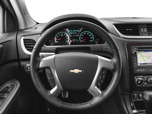 Used 2017 Chevrolet Traverse LT w/ LPO, 'HIT The Road' Package AWD/4WD image 4