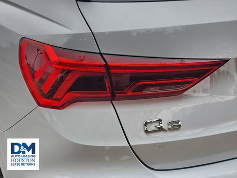 Used 2019 Audi Q3 2.0T Premium Plus w/ Premium Plus Package image 15