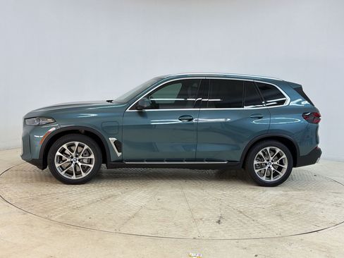Used 2025 BMW X5 xDrive50e w/ Executive Package image 2