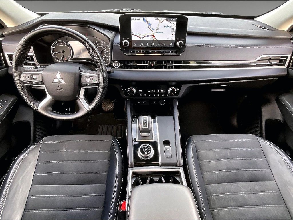 Used 2024 Mitsubishi Outlander SE AWD/4WD image 21