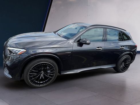 Certified 2024 Mercedes-Benz GLC 43 AMG 4MATIC image 2