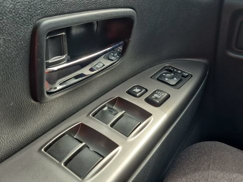 Used 2022 Mitsubishi Outlander Sport SE FWD image 12