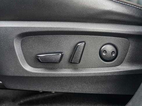 Used 2023 Nissan Pathfinder SL w/ Lighting Package (N92) image 27