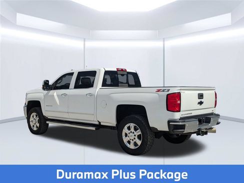 Used 2019 Chevrolet Silverado 2500 LTZ w/ Duramax Plus Package AWD/4WD image 4