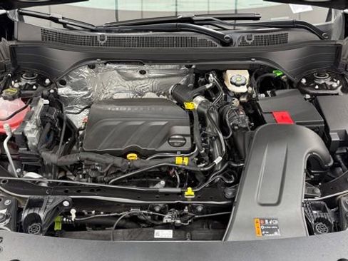 New 2026 Chevrolet Trax RS FWD image 8