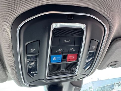 Used 2022 Jeep Grand Cherokee L Limited w/ MOPAR Finishing Package AWD/4WD image 28
