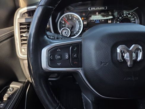 Used 2019 RAM 1500 Laramie RWD image 29