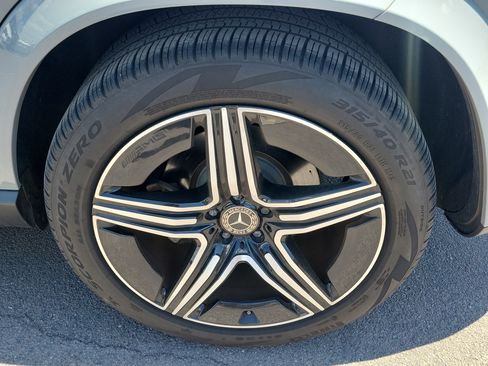 Used 2024 Mercedes-Benz GLE 450 4MATIC image 5