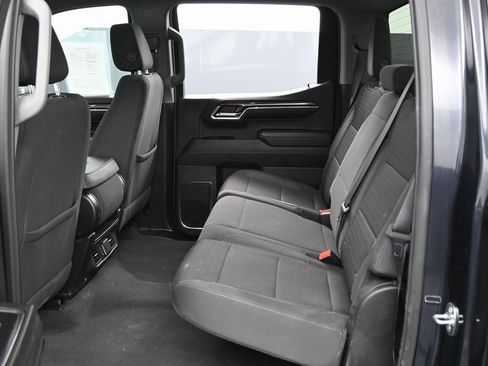 Used 2024 Chevrolet Silverado 1500 LT image 32