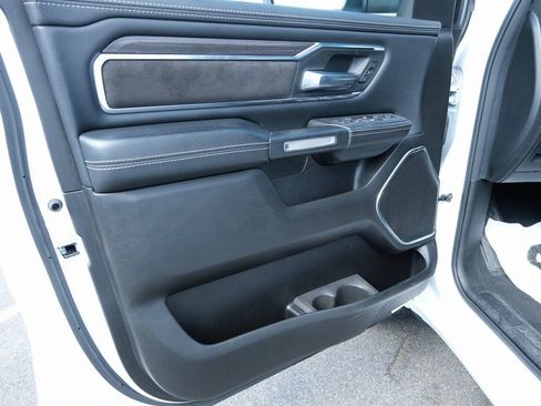 Used 2025 RAM 1500 Laramie w/ Sport Appearance Package AWD/4WD image 15