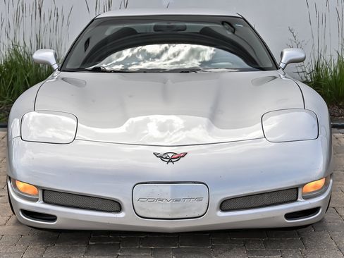 Used 2002 Chevrolet Corvette Z06 w/ Memory Pkg RWD image 4