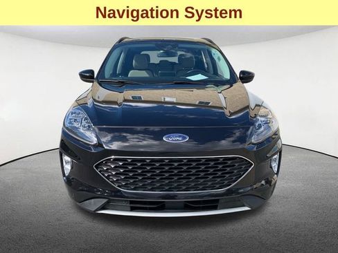 Used 2021 Ford Escape Titanium image 4