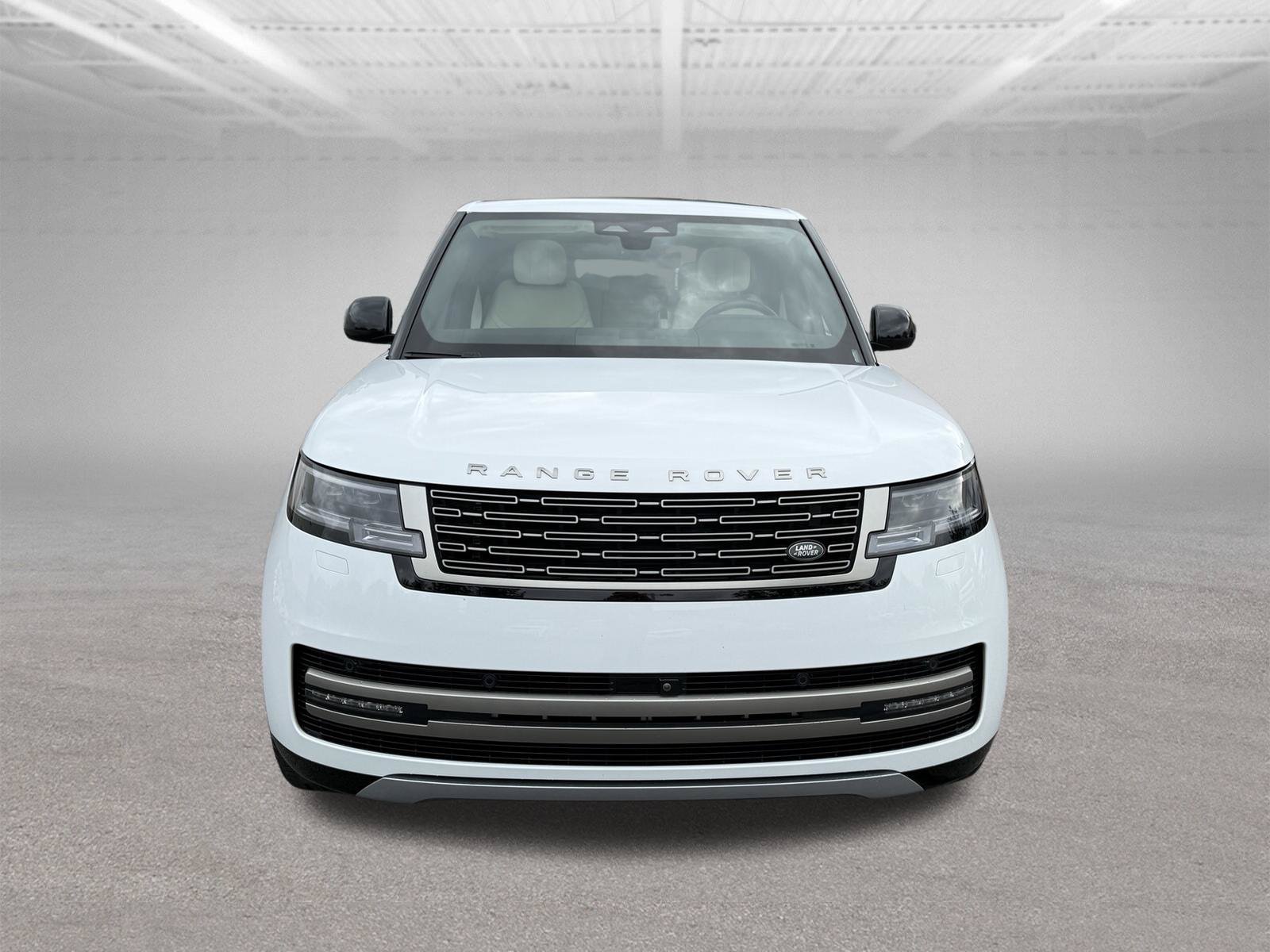 Certified 2025 Land Rover Range Rover SE AWD/4WD image 13