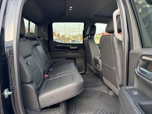 Used 2023 Chevrolet Silverado 1500 LT Trail Boss w/ LT Trail Boss Premium Package image 10