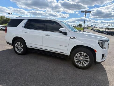 Used 2024 GMC Yukon SLT w/ SLT Luxury Package AWD/4WD image 13