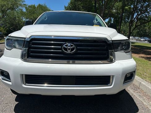 Used 2019 Toyota Sequoia TRD Sport w/ TRD Sport Premium Package RWD image 3