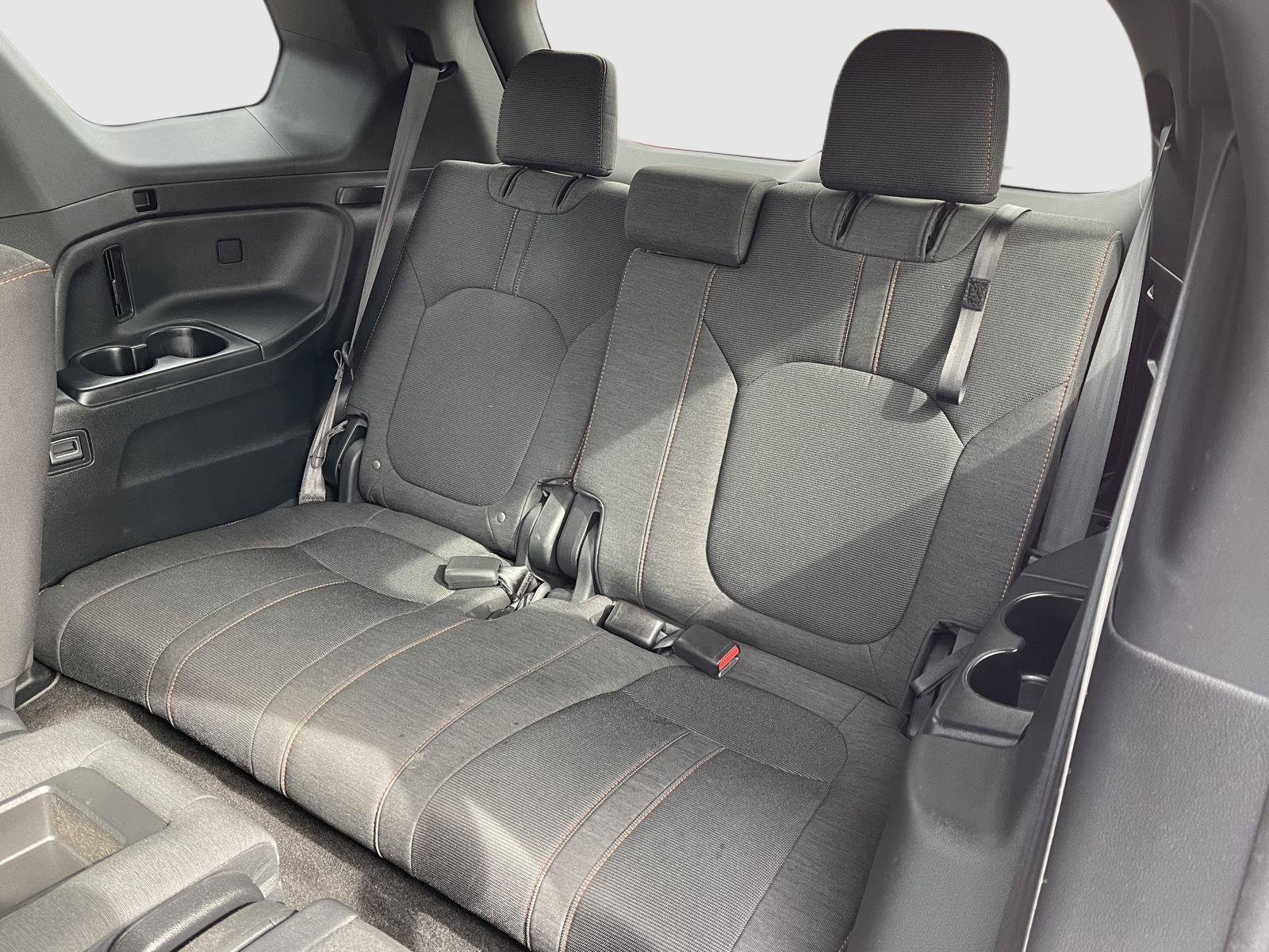 Used 2023 Honda Pilot Sport image 16